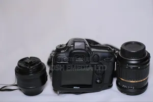 Nikon D7100 With 35mm Lens