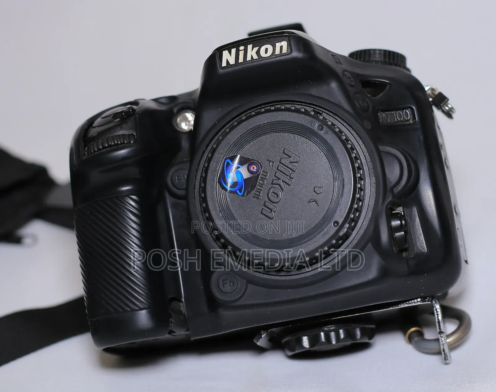 Nikon D7100 With 35mm Lens
