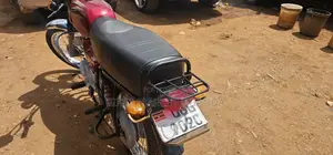 Bajaj Boxer 2025 Red
