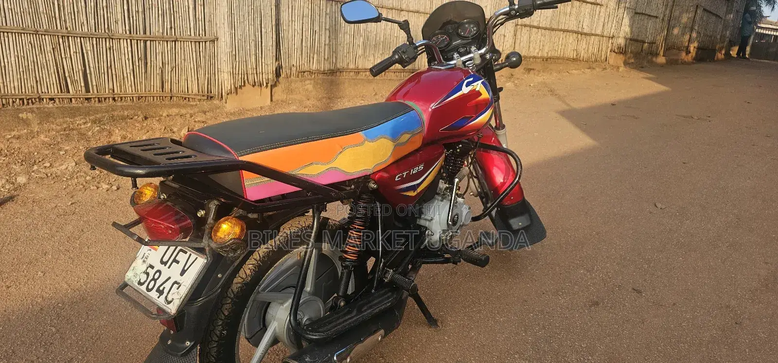 Bajaj Boxer 125 2024 Red
