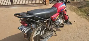 Bajaj Boxer 2024 Red