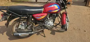 Bajaj Boxer 2024 Red