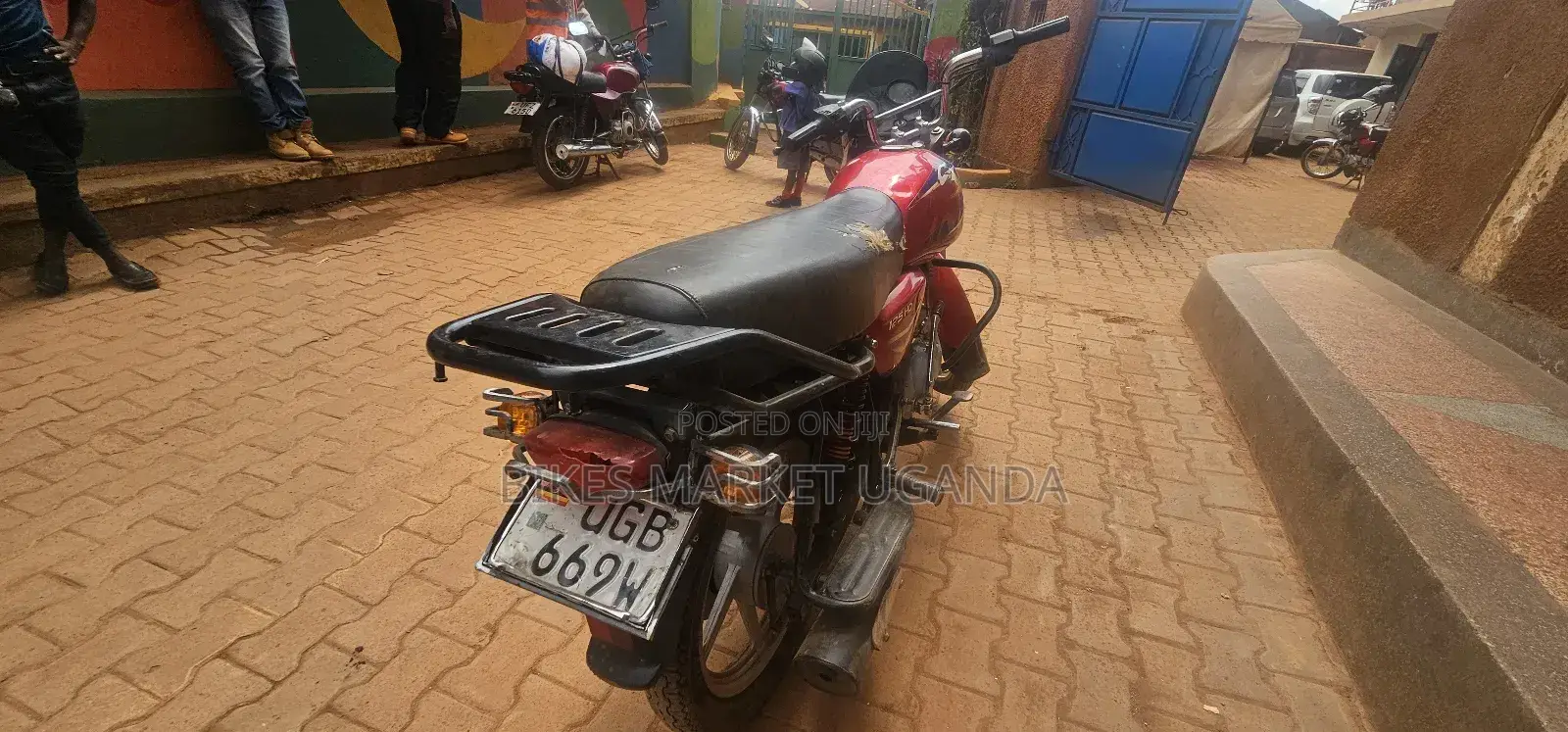 Bajaj Boxer 125 2024 Red