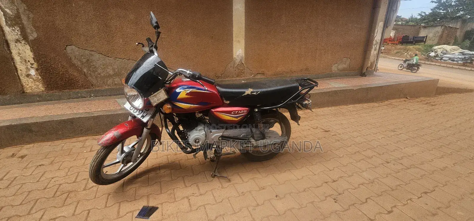 Bajaj Boxer 125 2024 Red