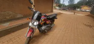 Bajaj Boxer 125 2024 Red