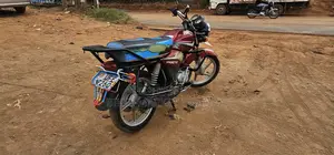 TVS HLX 125 2020 Red