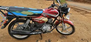 TVS HLX 125 2020 Red