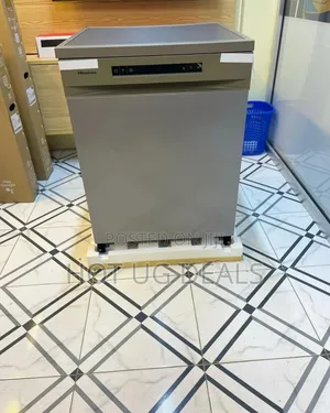 Hisense Dishwasher Standing 13 Place Setting With 8 Programs
