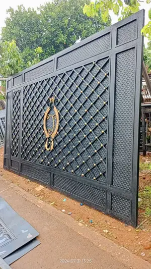 Smart and Sd Gate