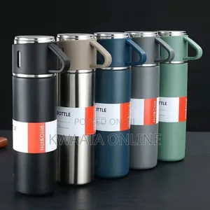 Vacuum Flask Set With 3 Steel Cups Combo For Drinks- 500ml