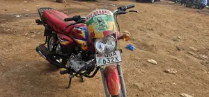 Bajaj Boxer 125 2024 Red
