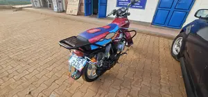 TVS HLX 125 2023 Red