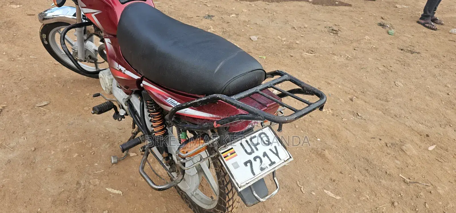 Bajaj Boxer 125 2023 Red
