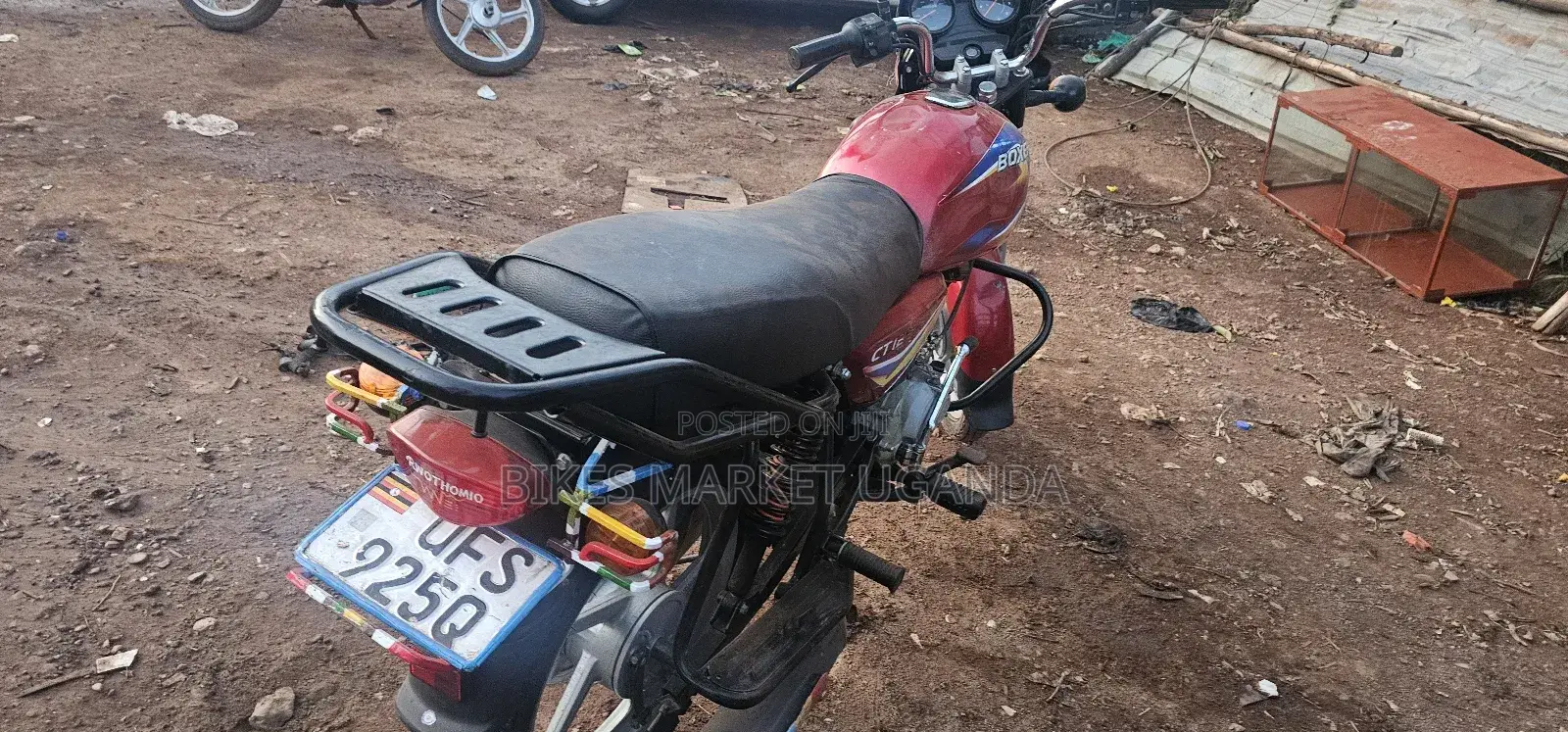 Bajaj Boxer 150 UG 2023 Red