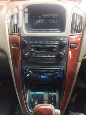 Harrier Old Model Radio