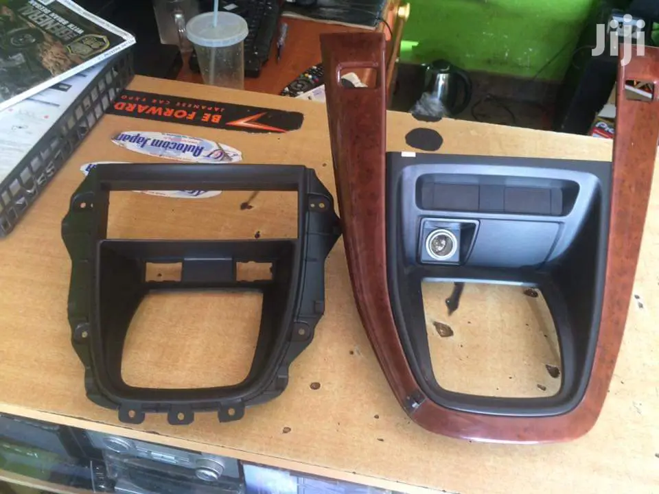 Harrier Old Model Radio