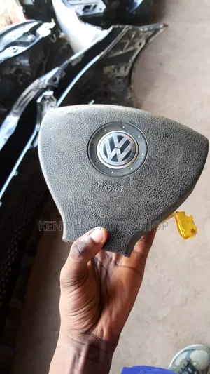 Volkswagen Toureg, Tiguan and Golf Steering Air Bags
