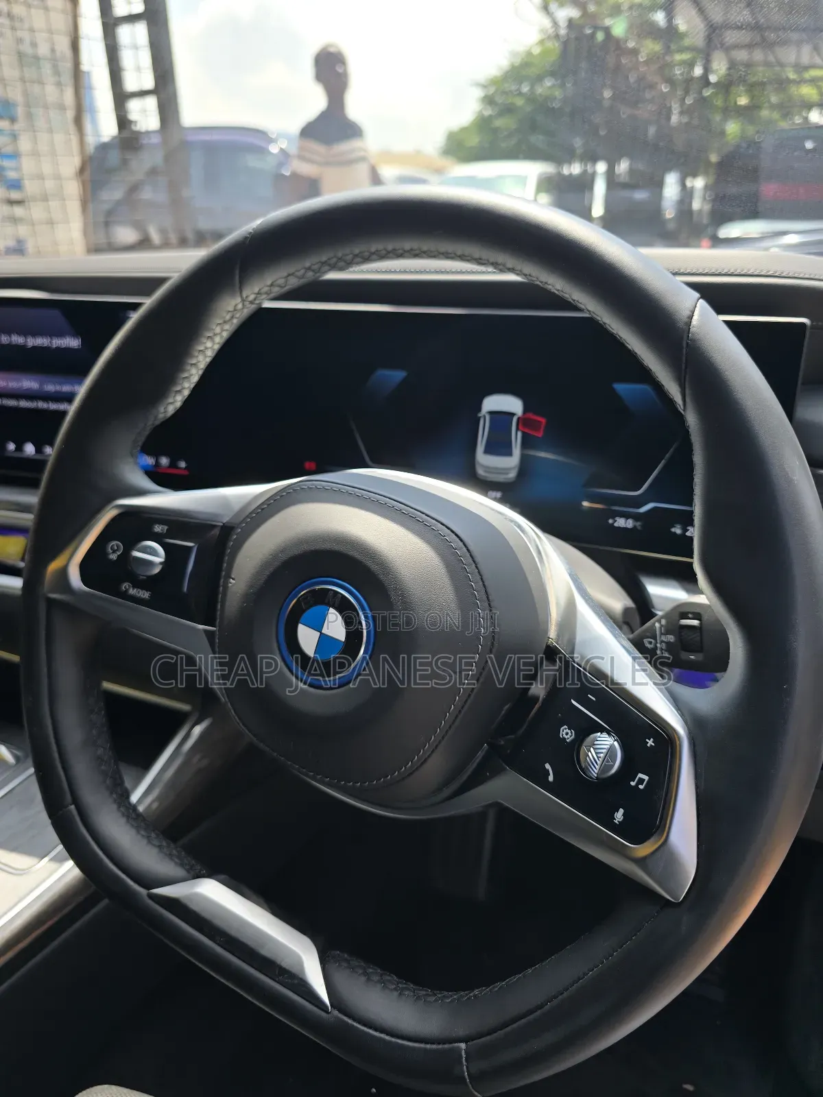 New BMW i7 2024 White