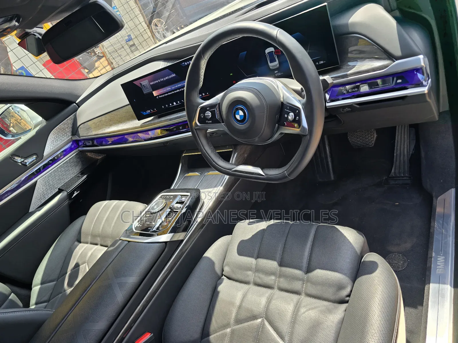 New BMW i7 2024 White