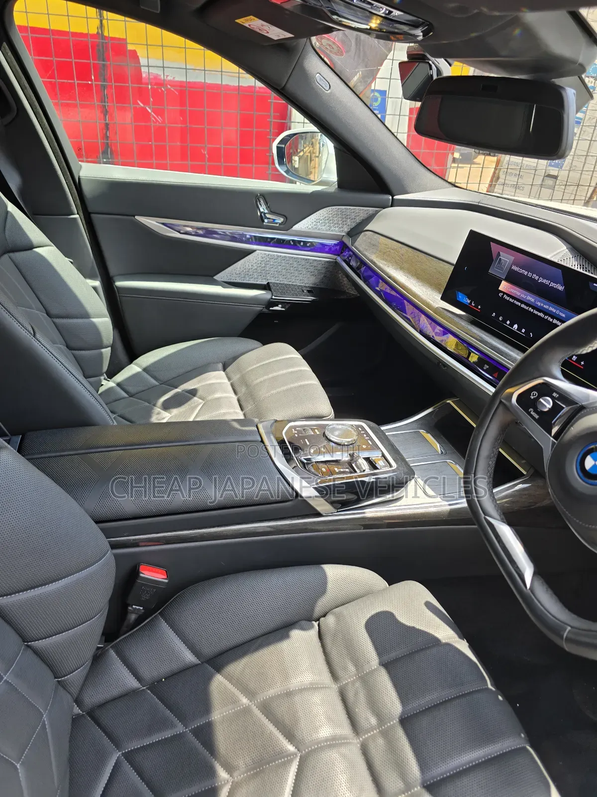 New BMW i7 2024 White
