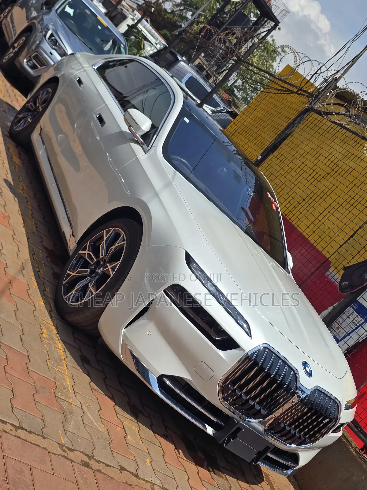 New BMW i7 2024 White