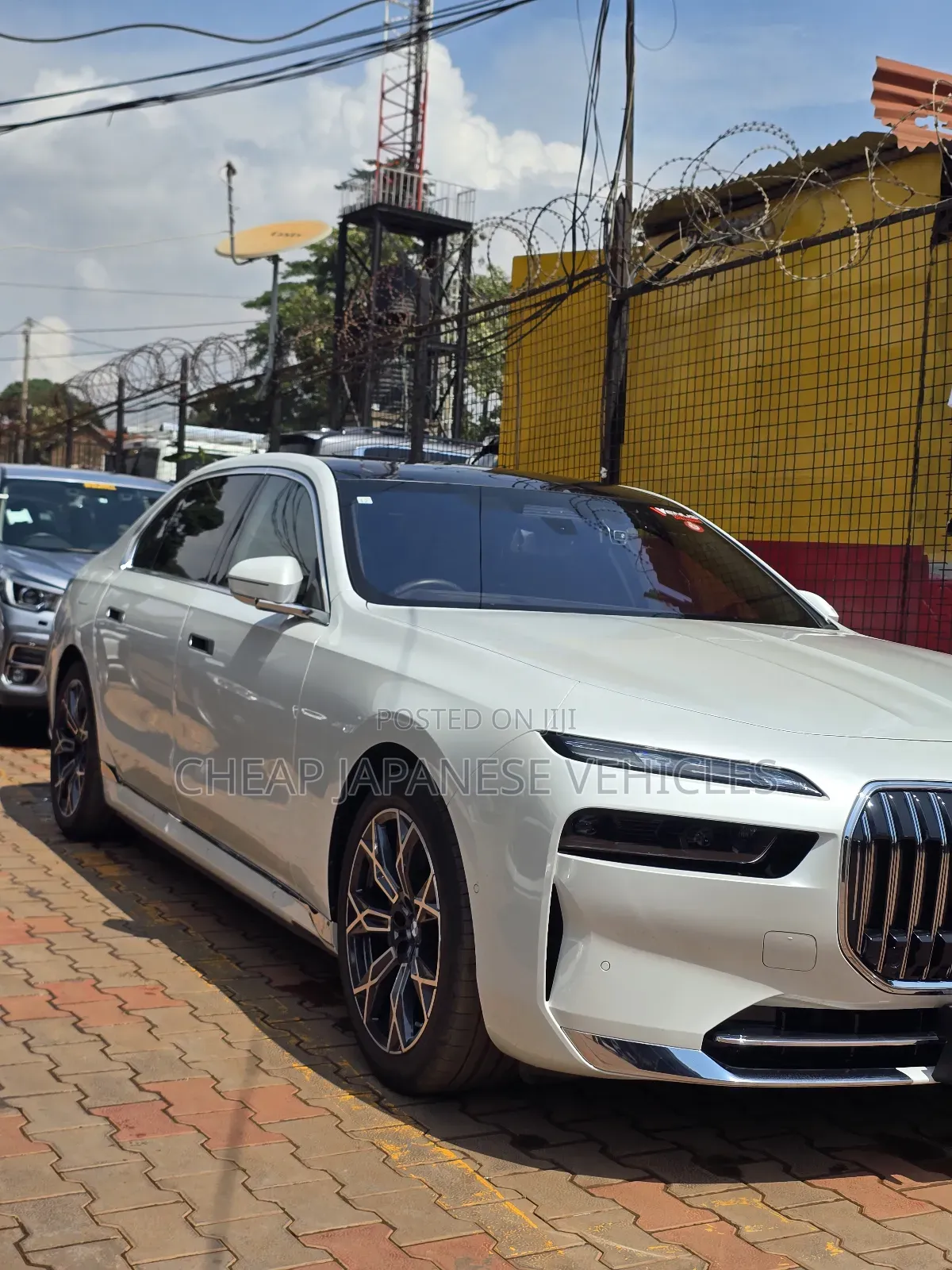 New BMW i7 2024 White