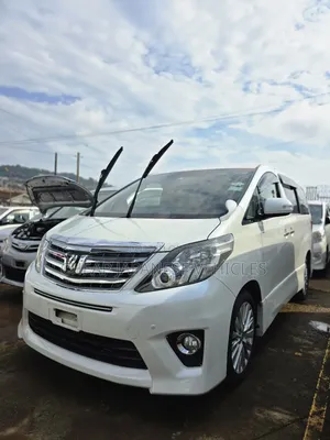 Toyota Alphard 2.4 Petrol AWD 2012 White