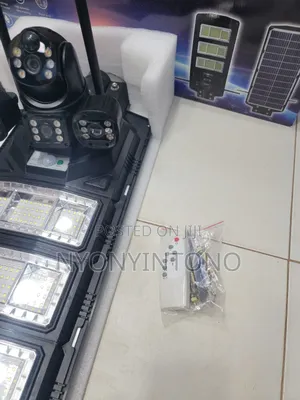 Ai Solar Security Lighting + Four Lens Wireless Camera