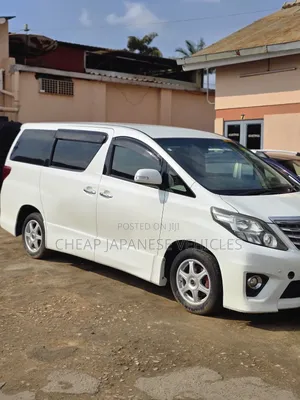 Toyota Alphard 2.4 Petrol AWD 2013 White