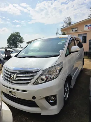 Toyota Alphard 2.4 Petrol AWD 2013 White