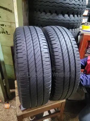Its 205 70 R15c Michelin Agilis E Imported Tires 4rm Japan.