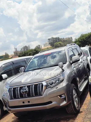 Toyota Land Cruiser Prado 2.8 2017 Beige