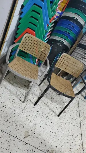 Gray and Black Yz2308 Plastic Chairs