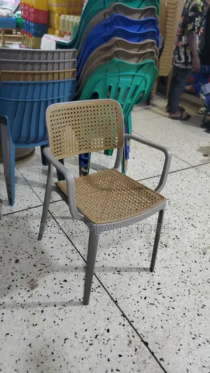 Yz2308 Dining Plastic Chairs