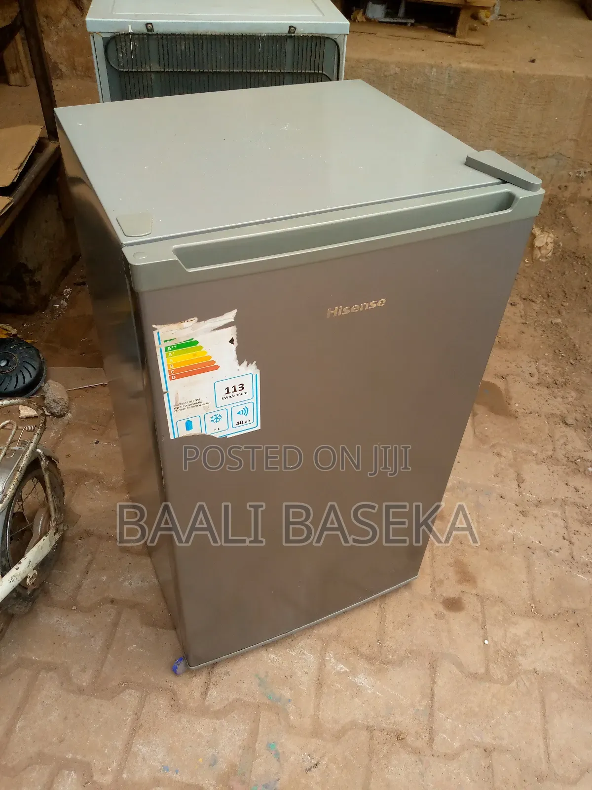 Fridge/Hisense/90litres