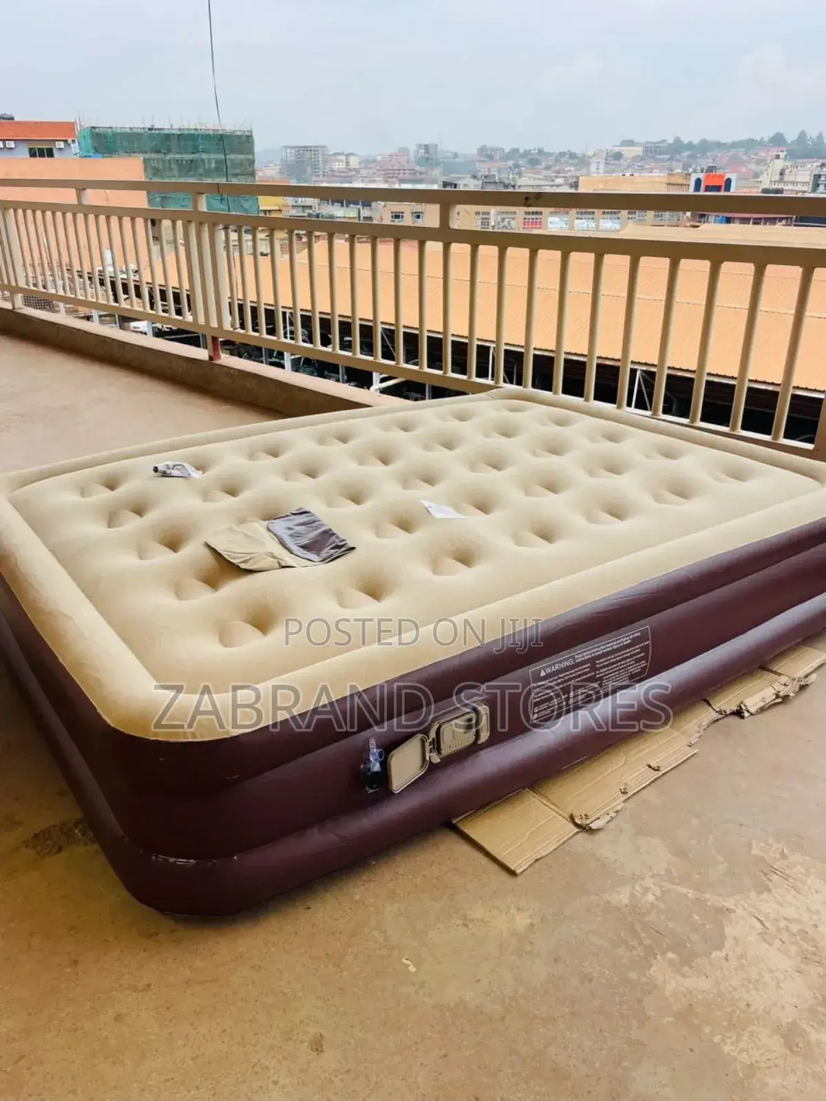 5*6 Inflatable Bed With Pillows