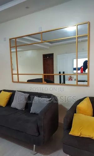 Center Mirror