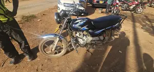 TVS HLX 125 2023 Black