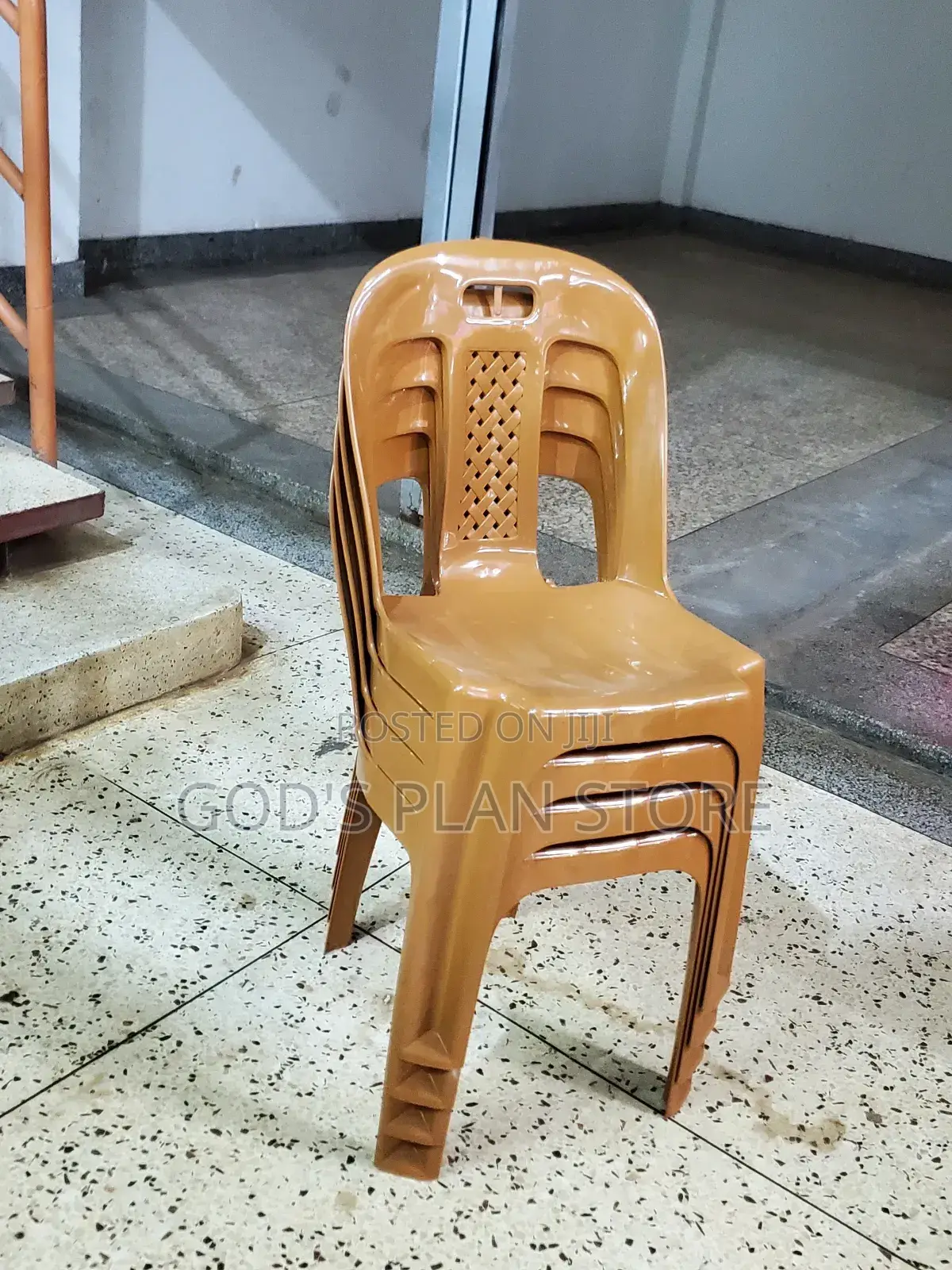 Gold Leisure Plastic Chairs Armless