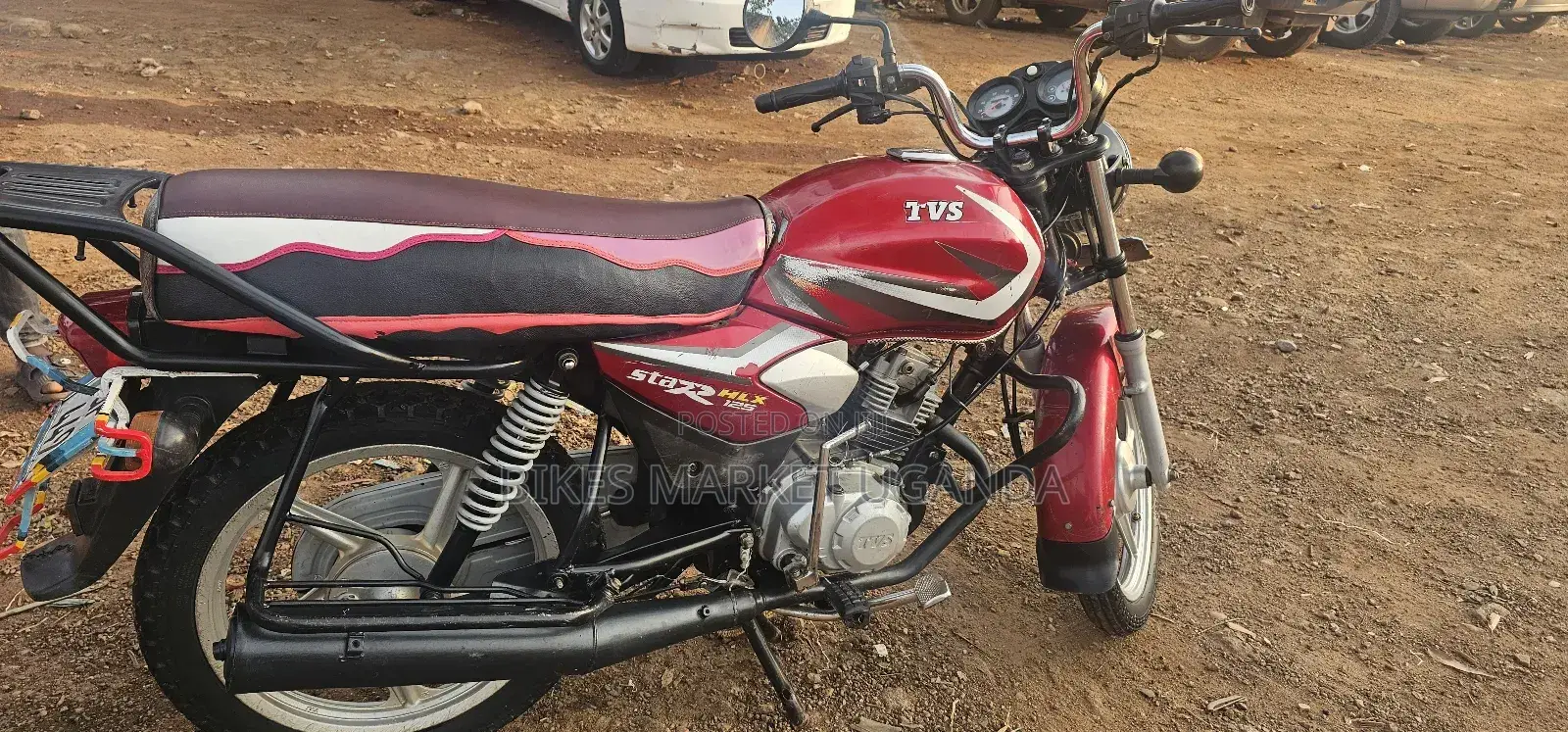 TVS HLX 125 2022 Red
