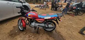 Bajaj Boxer 125 2024 Red