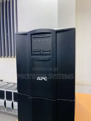 Apc Smart-Ups 3000va Smt3000i Power Backup