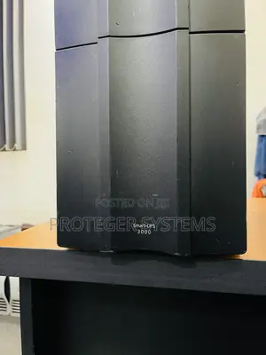 Apc Smart-Ups 3000va Smt3000i Power Backup