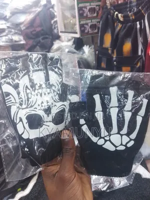 Skeleton Gloves