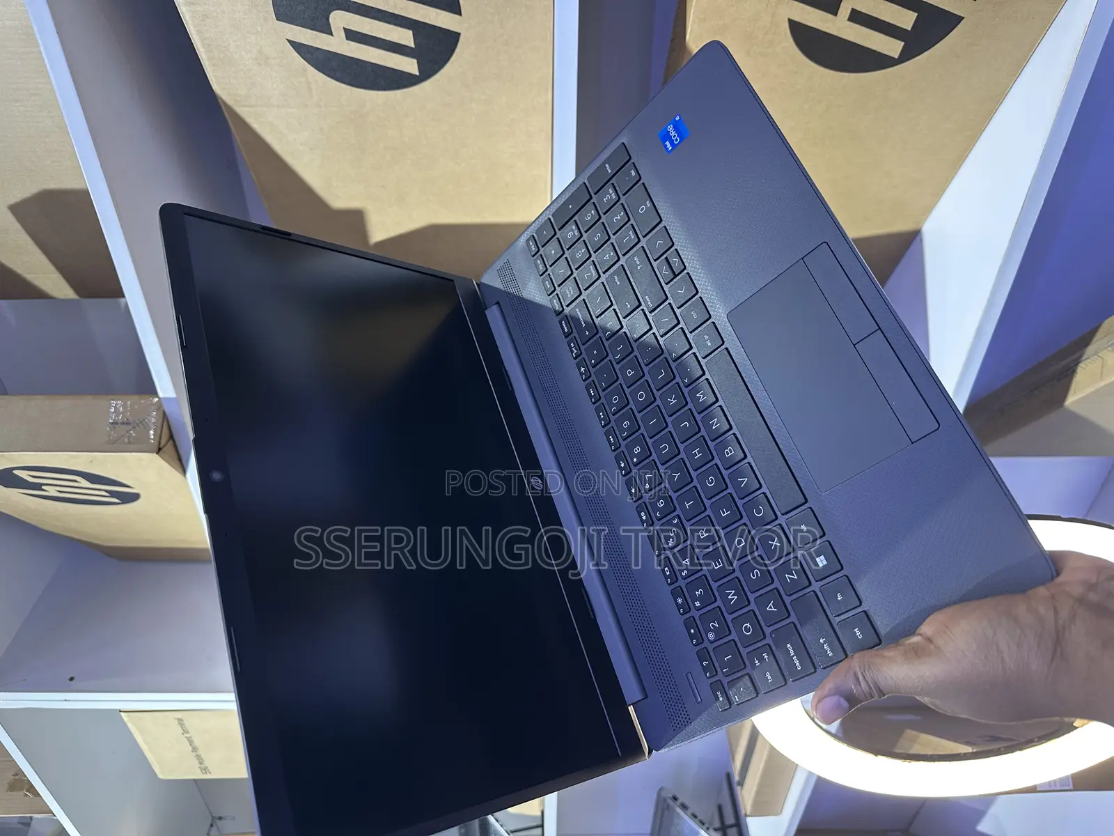 Laptop HP 15 8GB Intel Core I3 SSHD+SSD 1T