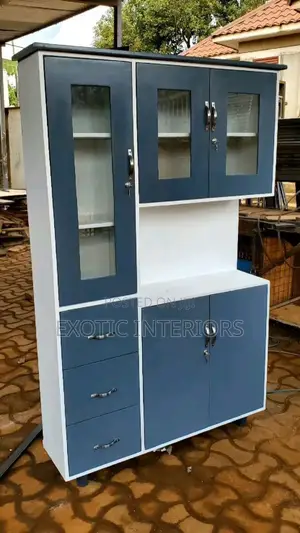 Cupboard White and Grey Call