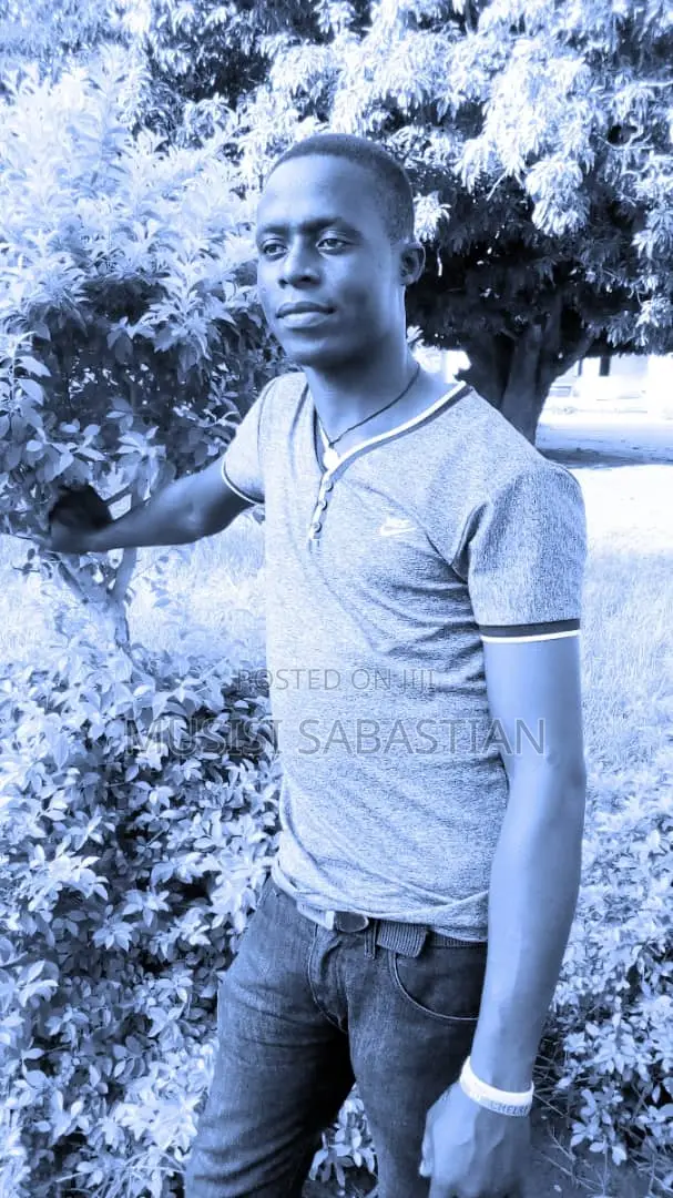 Call Center Agents to Work in Kamwokya