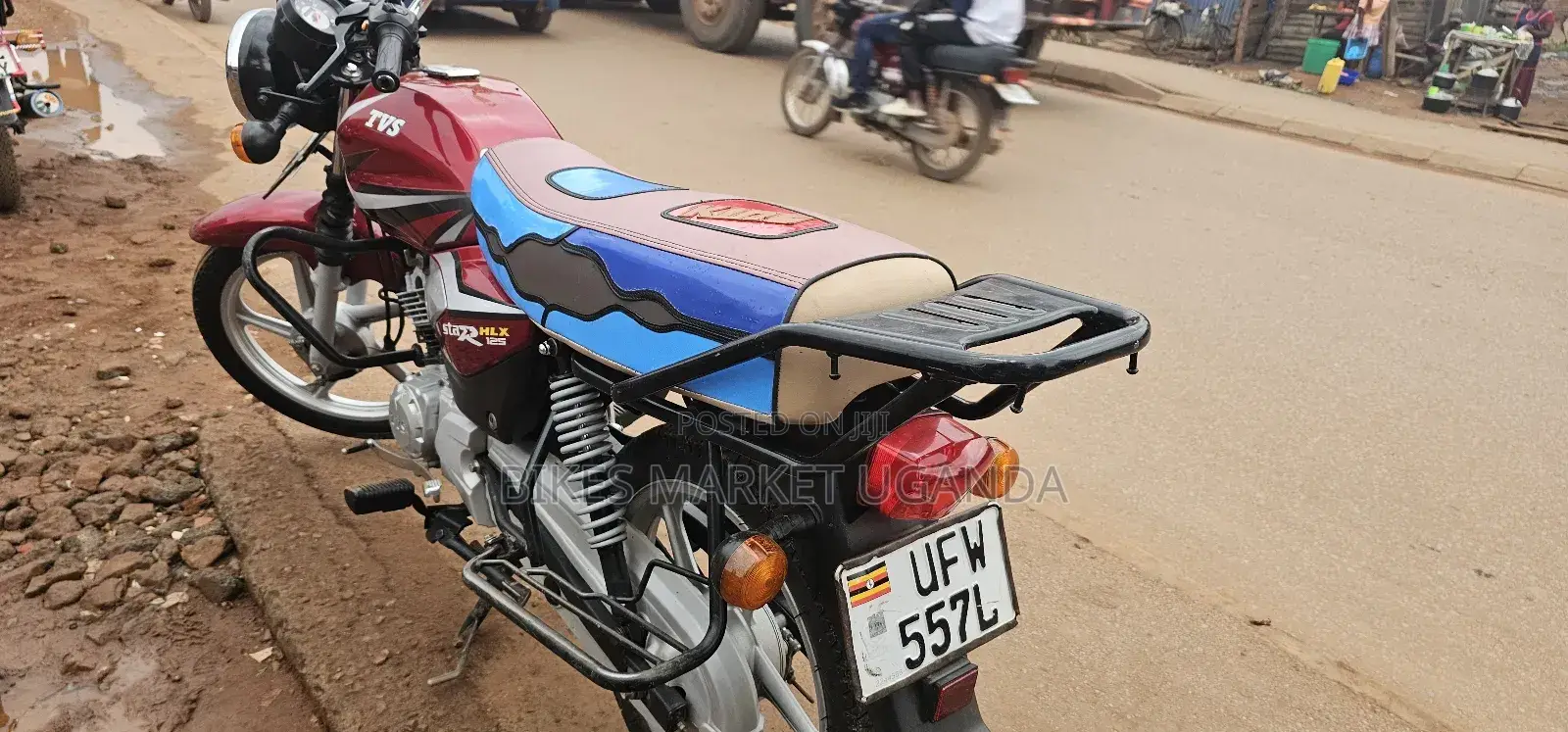 TVS HLX 125 2024 Red