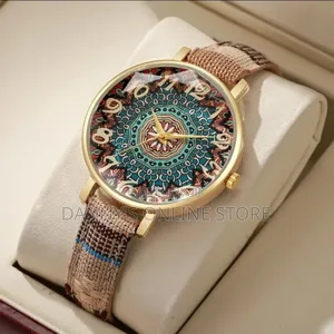 1pc Funky Style Women's Quartz Wrist Watch, Round Zinc Alloy