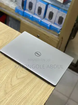 New Laptop Dell Precision 5540 16GB Intel Core I7 SSD 512GB